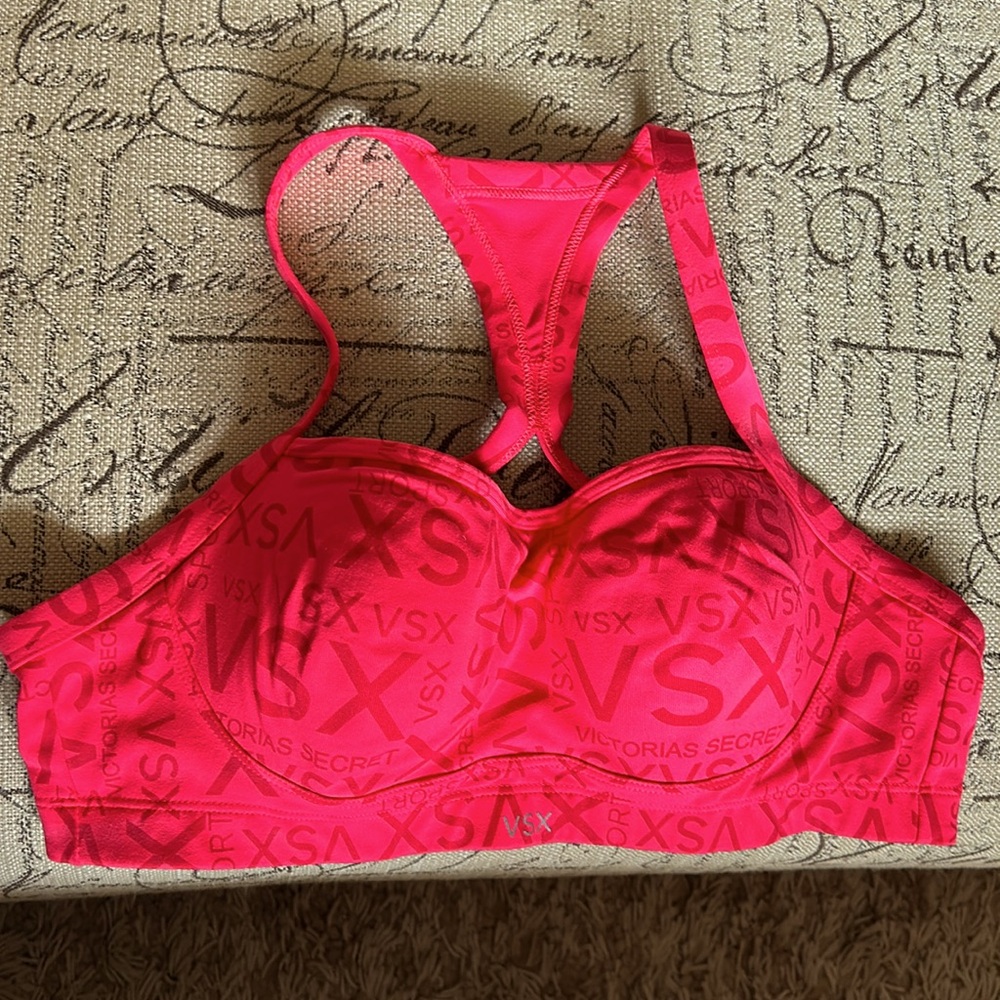 Victoria’s Secret Sports Bra 36B